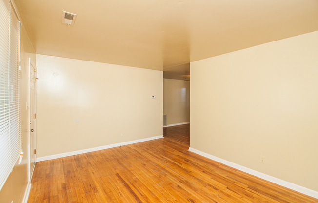 3 beds, 1 bath, $1,700