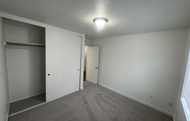 2 beds, 1 bath, $1,995, Unit 301