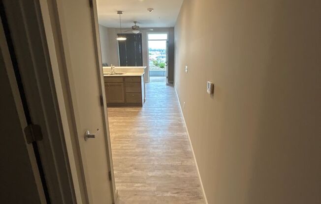 Studio, 1 bath, 500 sqft, $995, Unit 03