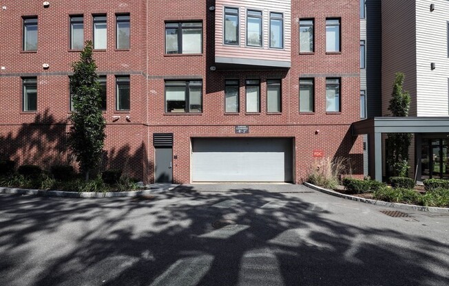 1 bed, 1 bath, 800 sqft, $2,700, Unit 107