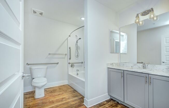 2 beds, 2 baths, 1,064 sqft, $1,850, Unit 211