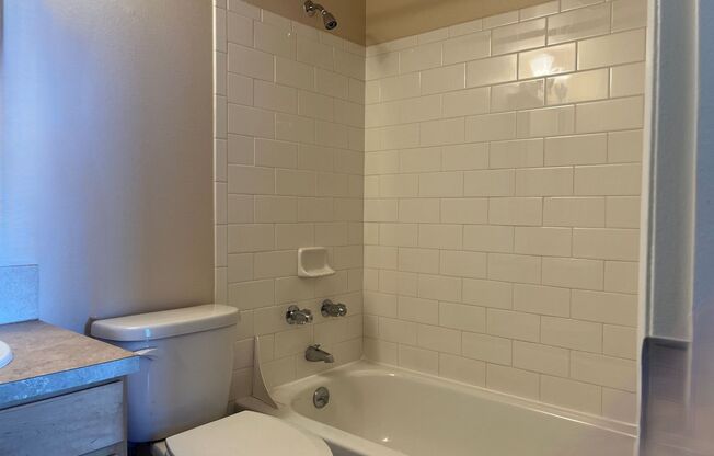 1 bed, 1 bath, 675 sqft, $1,095, Unit 176