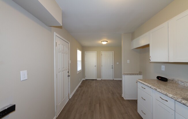 3 beds, 1 bath, $1,200