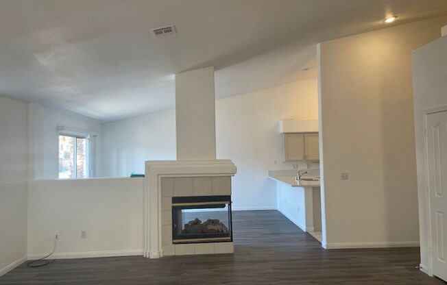 Antelope Canyon - Spring Valley- 3bed/2Bath with Garage