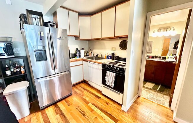 1 bed, 1 bath, 500 sqft, $1,850, Unit 12