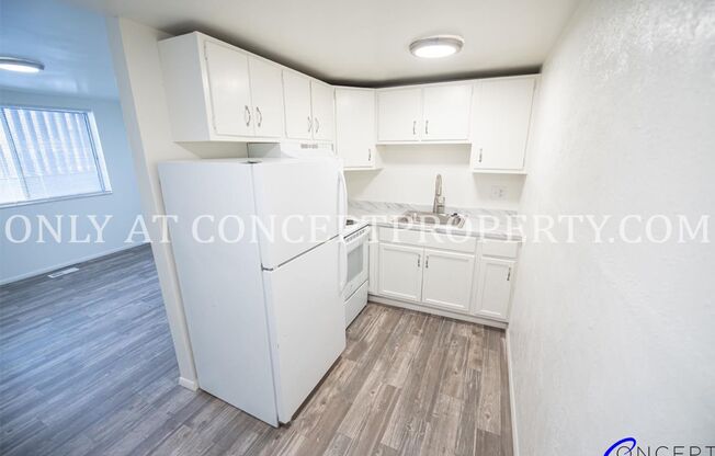 2 beds, 1 bath, 700 sqft, $1,349, Unit 27