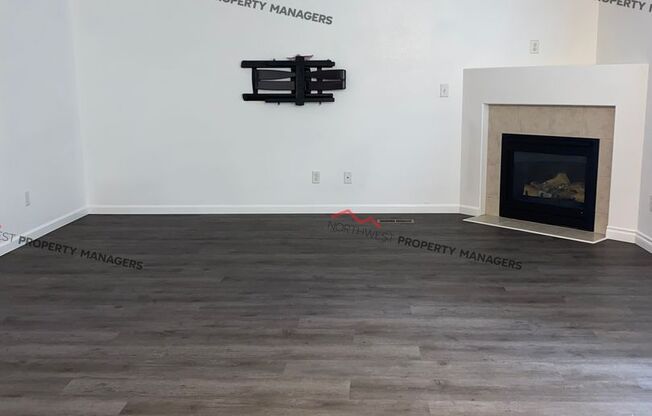 STATUS: AVAILABLE | R256 | $2500