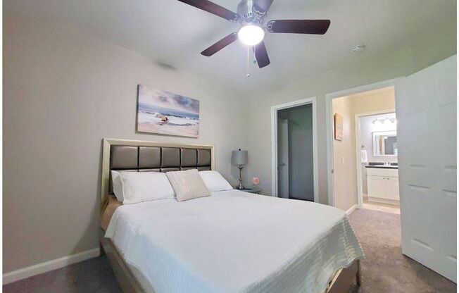 2 beds, 2 baths, 800 sqft, $2,495, Unit 221