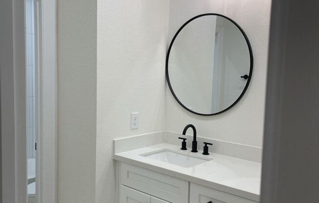 3713 Dreyfus St **Ask about our NO CASH DEPOSIT option!**