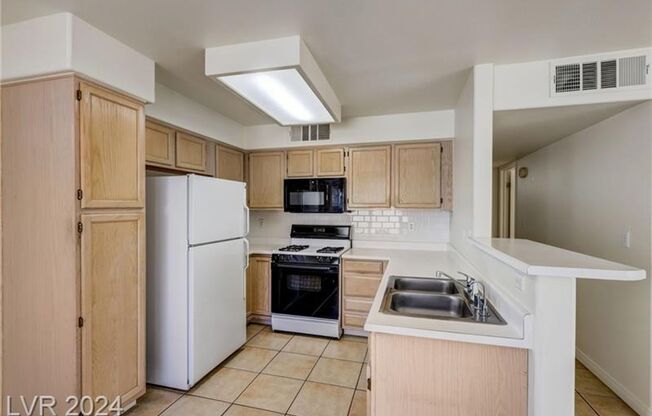 2 beds, 2 baths, $1,500