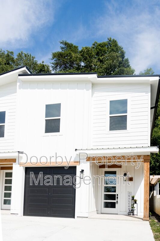 432 WAYNE AVE