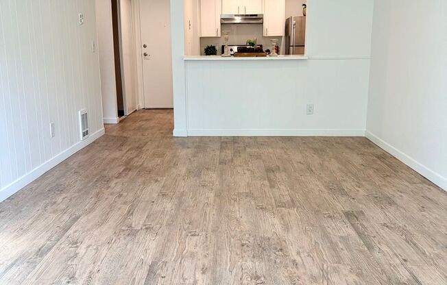 2 beds, 1.5 baths, 950 sqft, $2,200, Unit 117