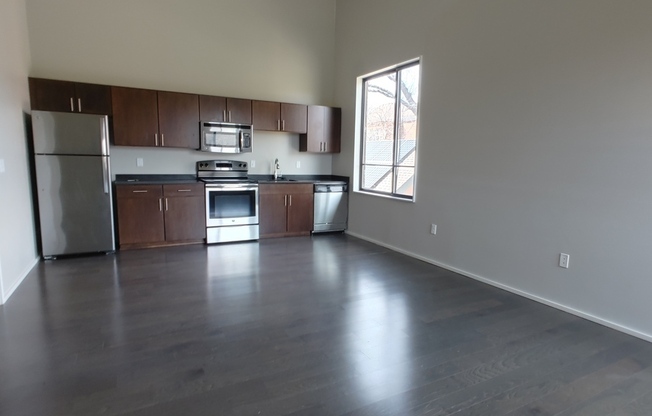 3632 Gillham Rd.