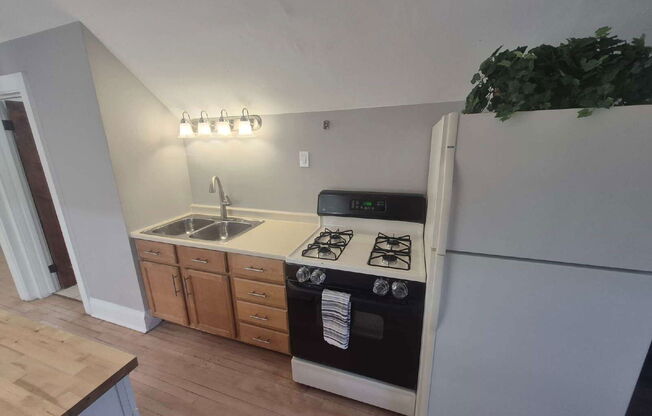 1524 N 60 ST