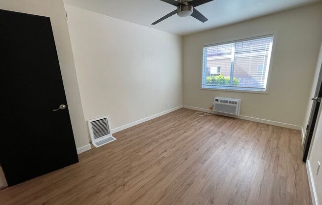 1 bed, 1 bath, 624 sqft, $1,999, Unit A