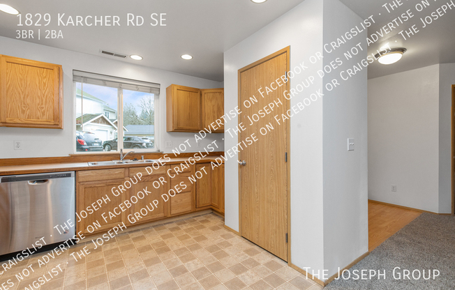 1829 KARCHER RD SE