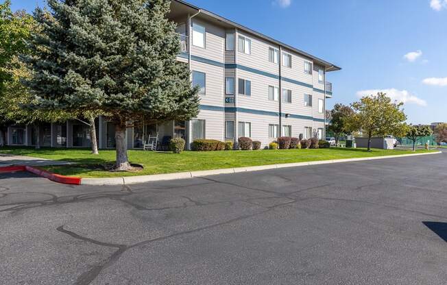 our apartments offer a parking lot in front of our building  at Shoreline Village, Richland, WA