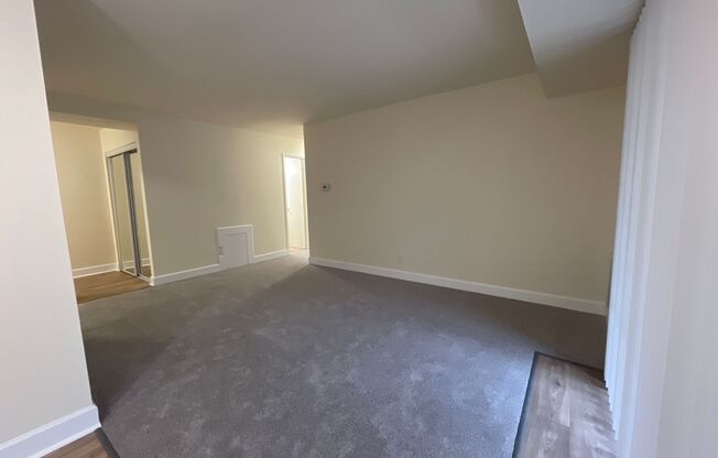 2 beds, 2 baths, 1,000 sqft, $1,975, Unit 14200 #104