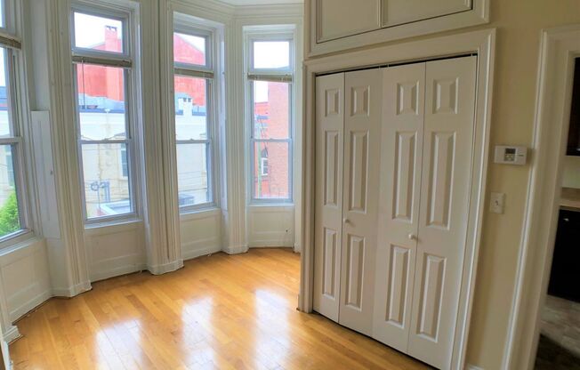 1318 Eutaw Pl
