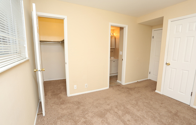 1 bed, 1 bath, 550 sqft, $610, Unit 1022