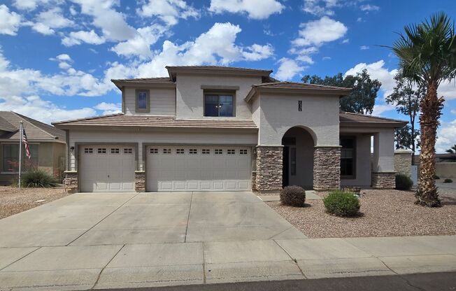 2 story 3-bed, 2-bath home in San Tan Valley!