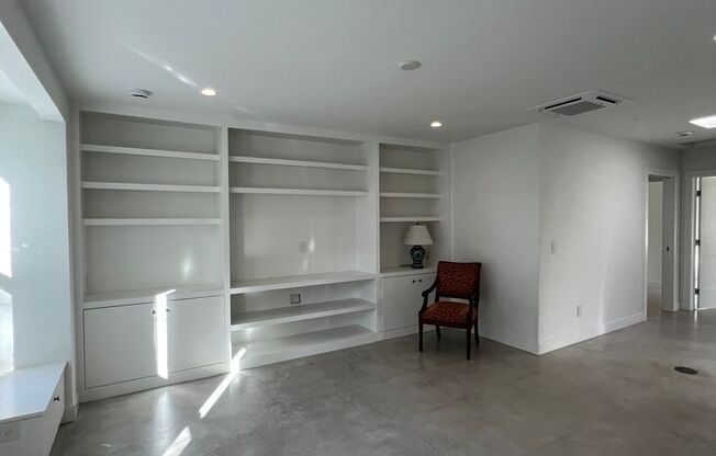 New Build 1 bed 1 bath ADU in Wilshire Square