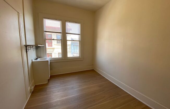 856 STOCKTON ST