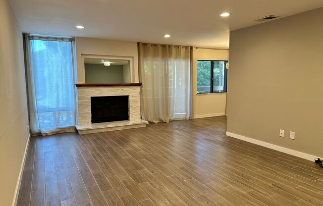 1 bed, 1 bath, $3,200, Unit # 116