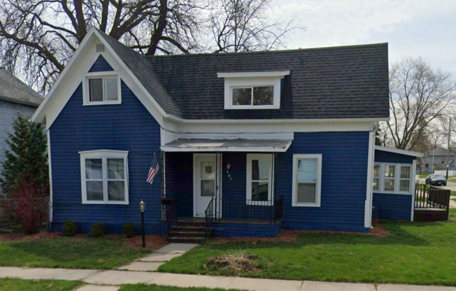 4 Bedroom 1 Bath House Available