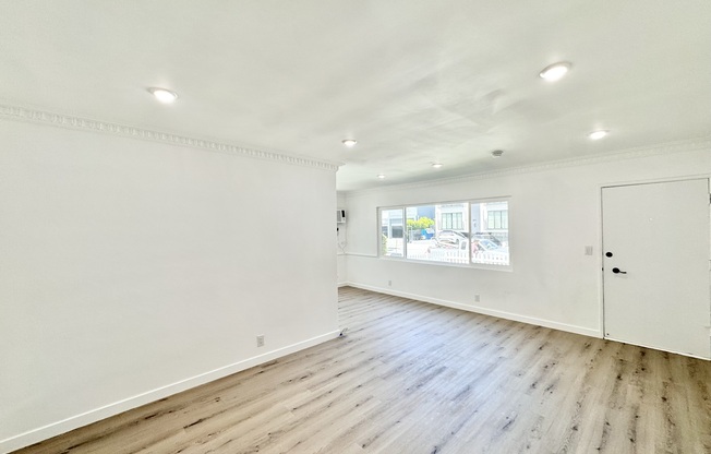 1206 S SHERBOURNE DR