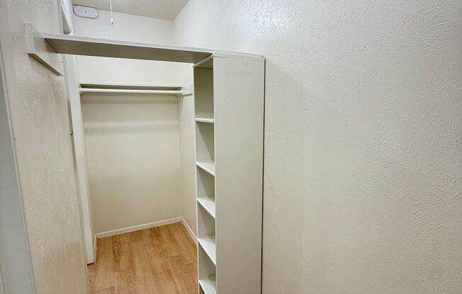 2 beds, 1 bath, 924 sqft, $1,699, Unit OPA-131