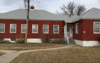 2 BEDROOM, 1 BATHROOM APARTMENT