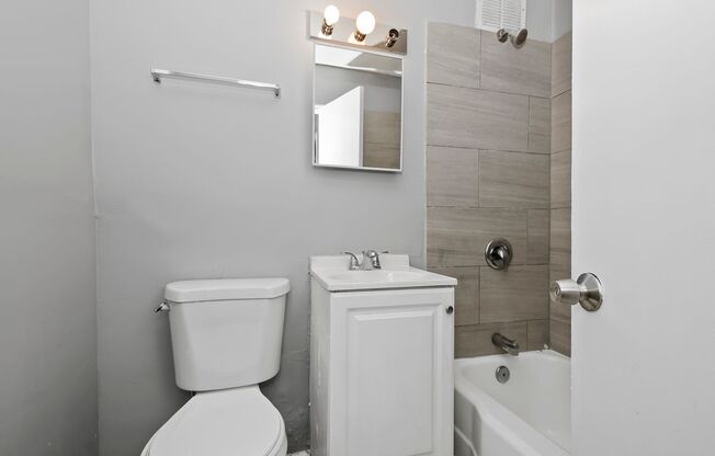 1 bed, 1 bath, 450 sqft, $1,145, Unit 7200 - 106