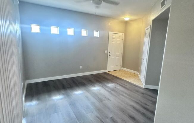 GREAT CONDO NEAR FREEWAY ACCESS!