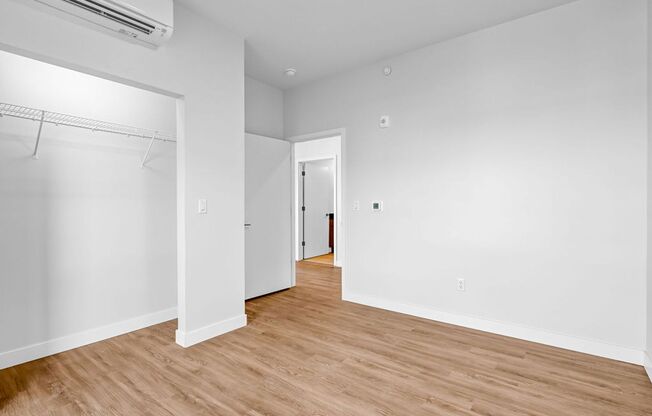 2 beds, 1 bath, 838 sqft, $1,895, Unit 413