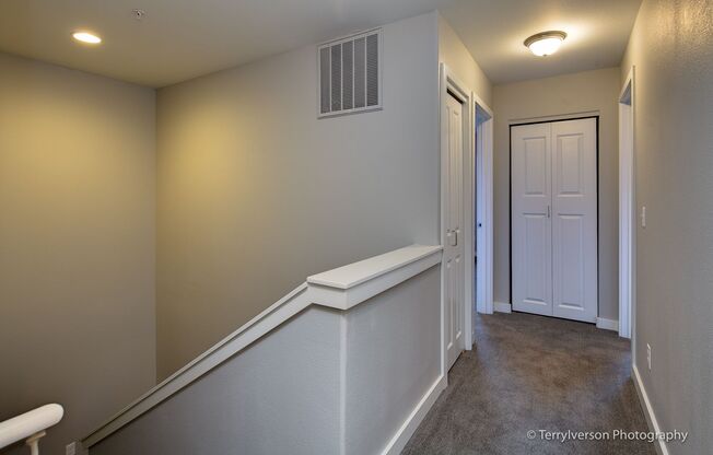 2 beds, 2 baths, $2,400, Unit 301