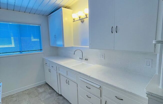 4115 Palmwood