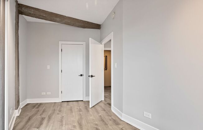 1 bed, 1 bath, 338 sqft, $1,725, Unit 208