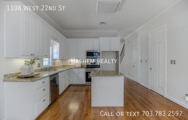 1108 W 22 ST