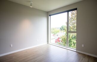 Studio, 1 bath, $1,295