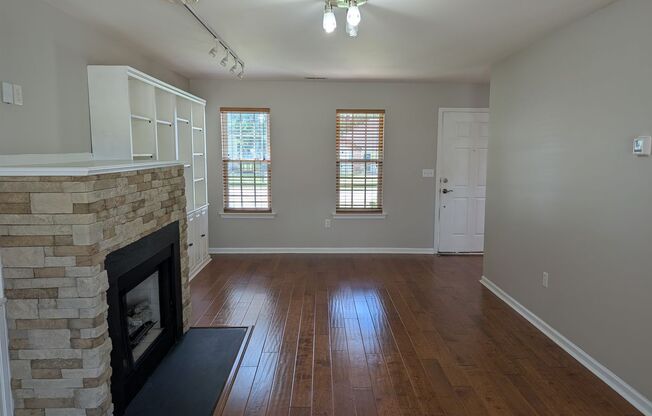 Move-in ready, 2 Story Home Located in the Wildwood Meadows subdivision!