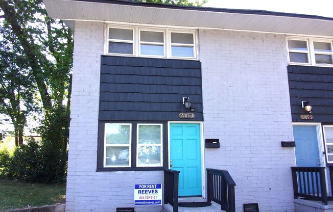 2 Bedroom 1 Bath End Unit Townhome in Charlotte