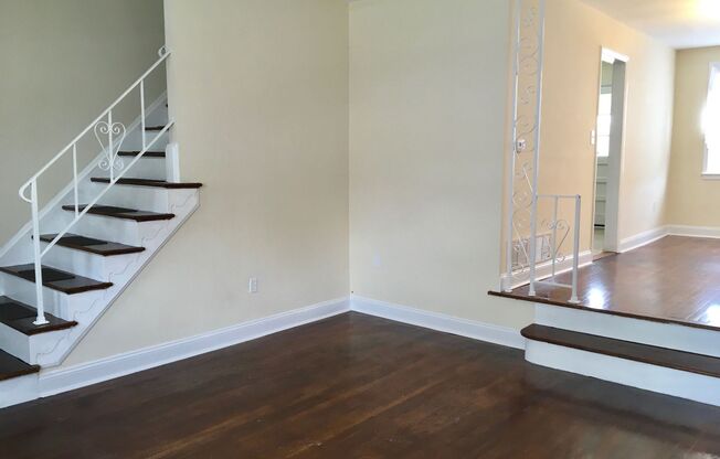 Beautiful 3 Bedroom Townhome in Parkville!