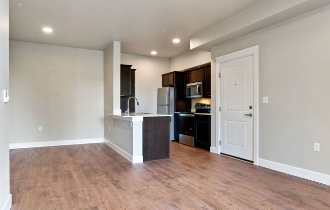 1 bed, 1 bath, 642 sqft, $1,725, Unit C-409