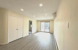 3 beds, 2 baths, $3,200, Unit 2