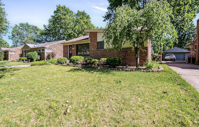 COMING SOON! Introducing a charming 3-bedroom, 1.5-bathroom house located in the desirable area of Livonia, MI