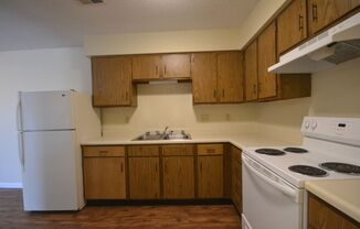 2 beds, 1 bath, 750 sqft, $725, Unit B 05