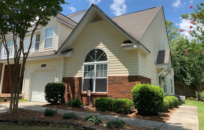 Townhouse in the Old Stone Crossing Community