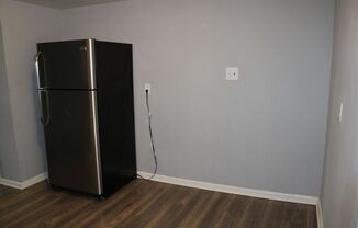 2 beds, 1 bath, $1,395