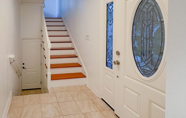 Beautiful 3 Beds 2 Baths Townhome in Hermosa Beach